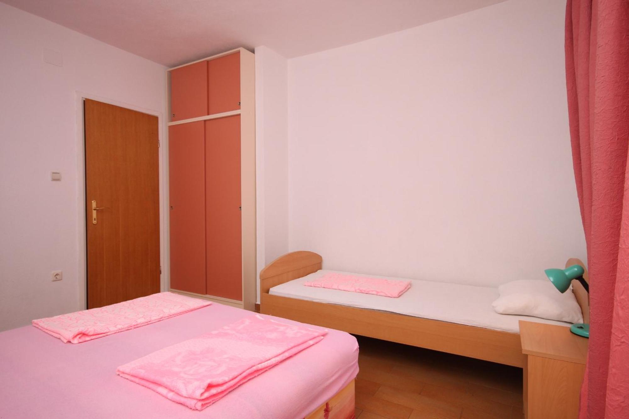 Apartments With A Parking Space Zivogosce - Porat, Makarska - 6700 Igrane Cameră foto
